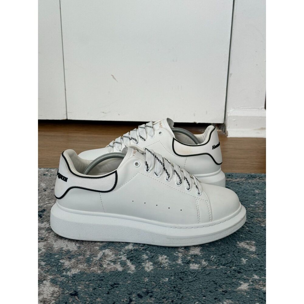 Alexander McQueen - Oversized White & Black Lace-Up Men's Sneakers - Size 11 - Picture 2 of 6